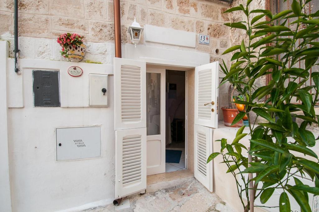 Anna'S Rose Holiday Home Monopoli Exterior photo